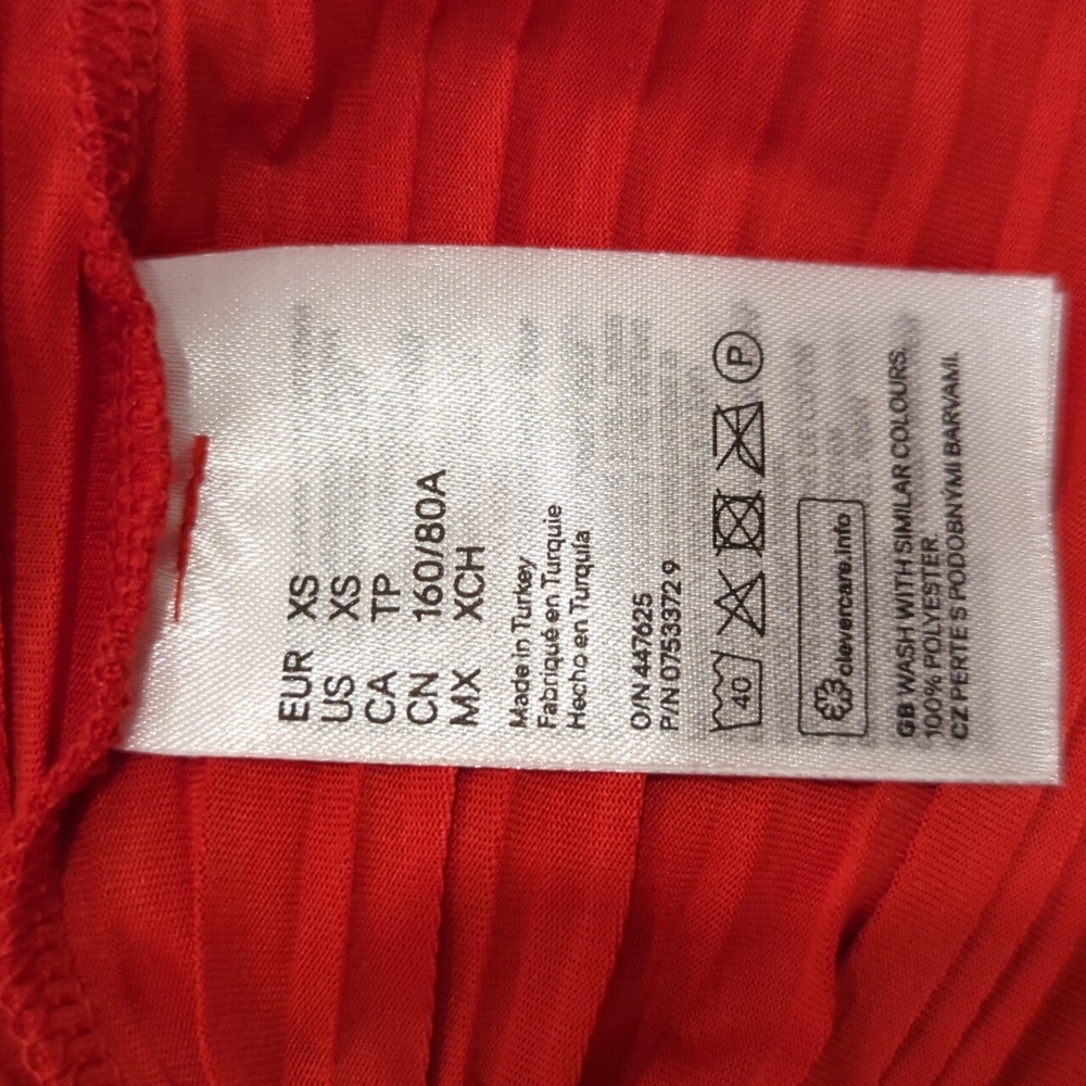 Red tie top - Picture 5 of 6